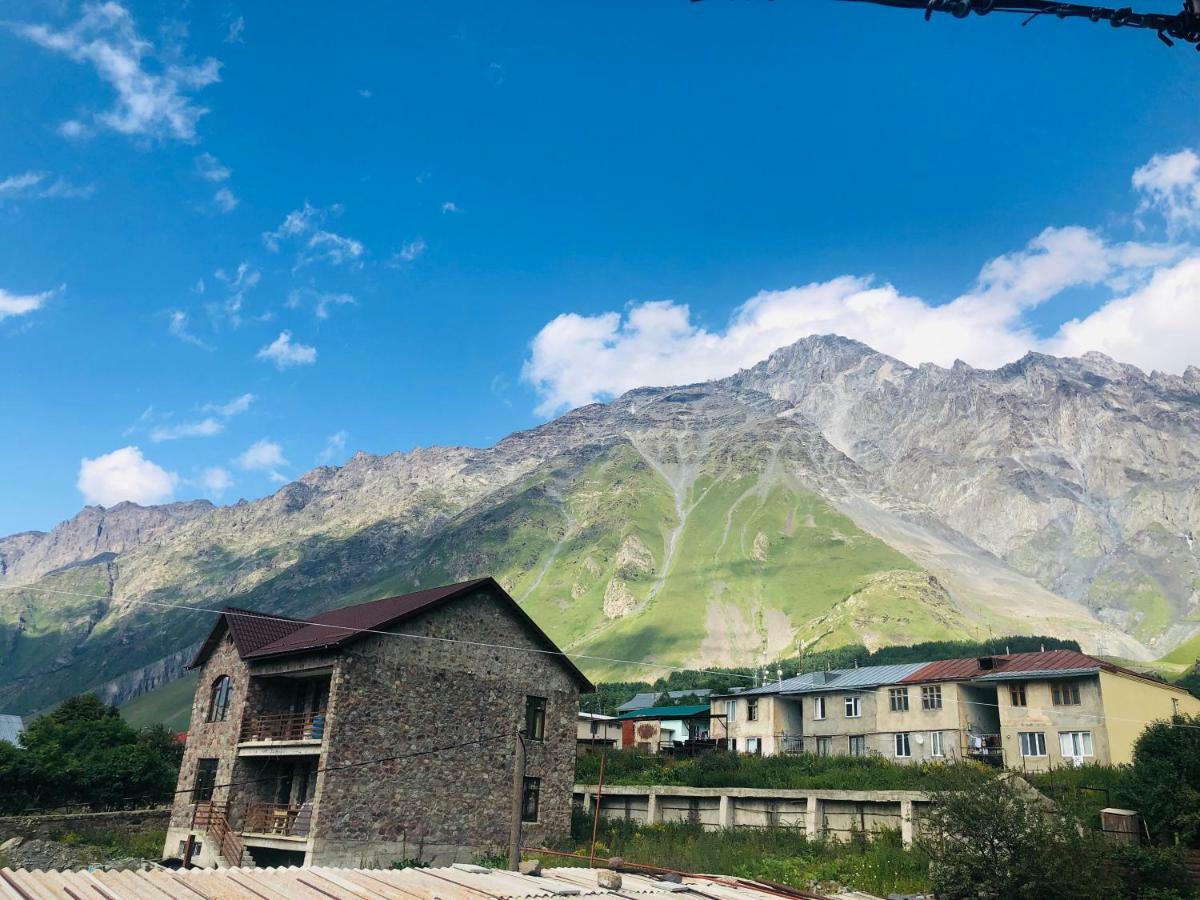 Гостевой дом Paradise Kazbegi Экстерьер фото