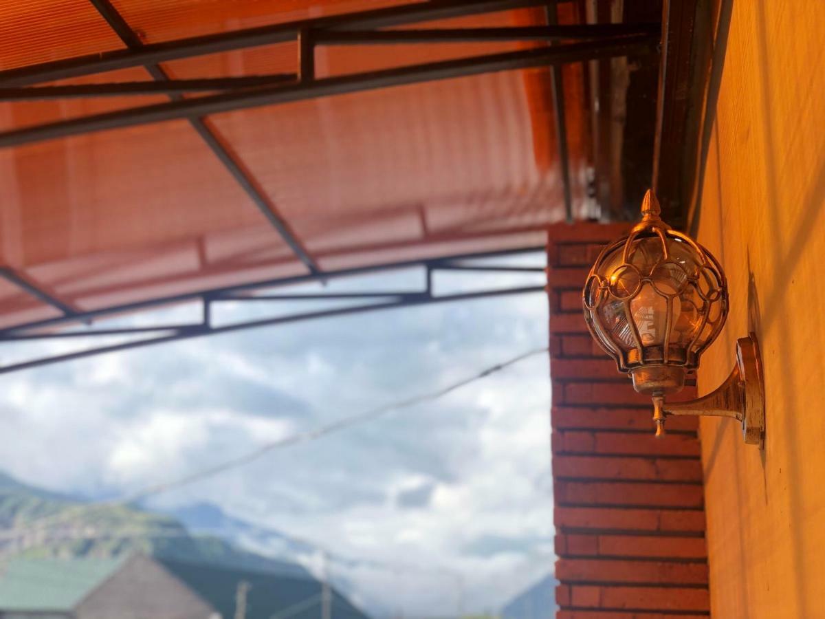 Гостевой дом Paradise Kazbegi Экстерьер фото